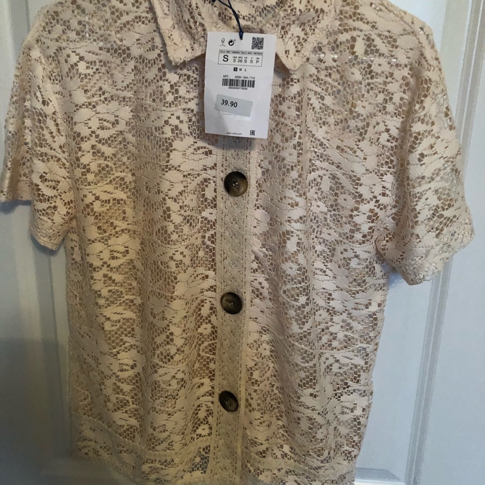 Lace button down top - Picture 2 of 2